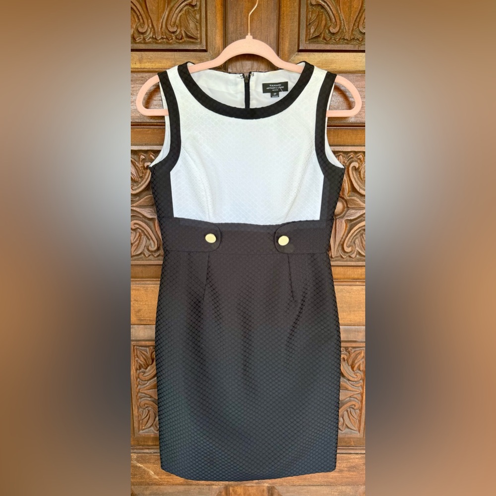 Tahari Black & White Sleeveless Career Sheath Dress, Lined. NWOT. Size 4P. - Picture 4 of 6
